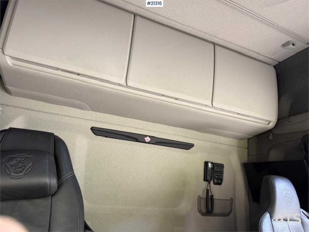 Scania R520 w/ refrigerator/freezer unit in unknown condi 2018 21316 R520 w/ refrigerator/freezer unit in unknown condi 20...
