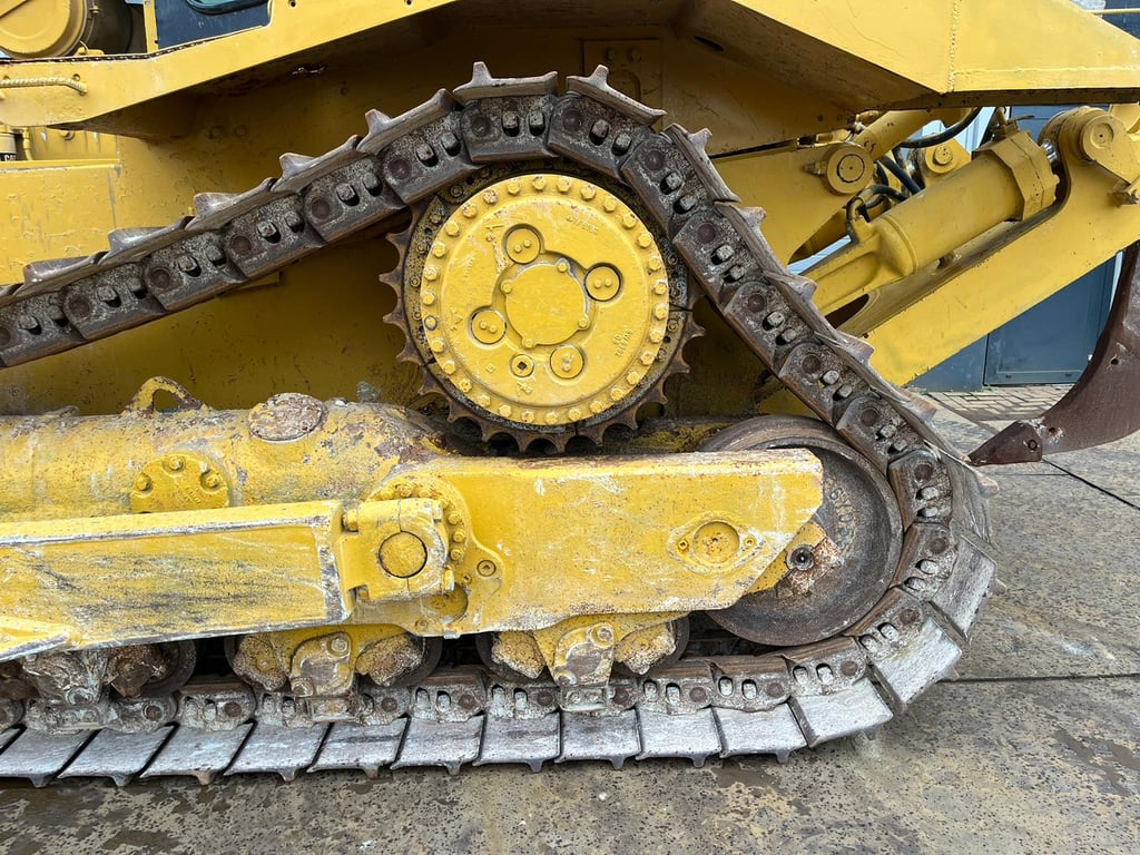 Caterpillar D8R - Single shank ripper 2001 70001437 D8R - Single shank ripper 2001 1 image 11