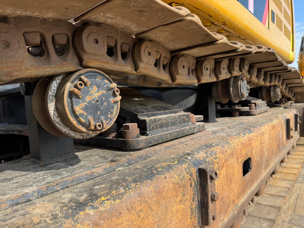 Caterpillar 352F 2018 00033405 352F 2018 1 image 10