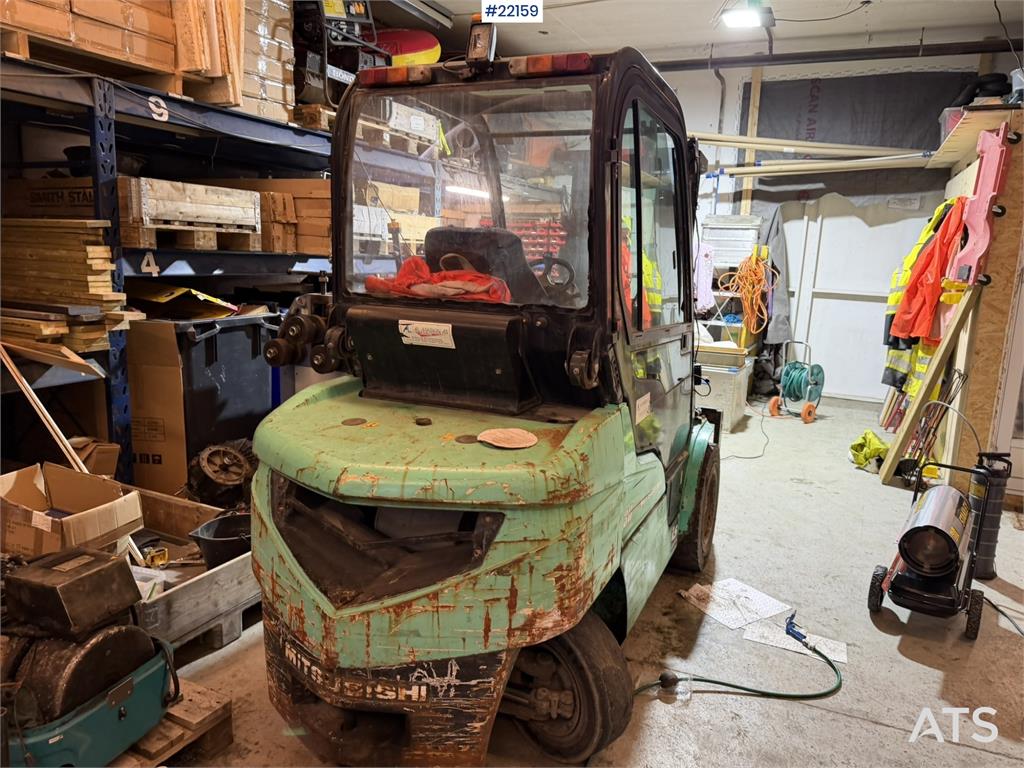 Mitsubishi FD30N forklift with side shift 2004 22159 FD30N forklift with side shift 2004 1 Forklift image 4