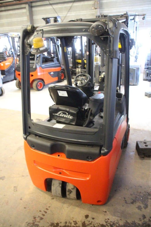 Forklift Linde E16 Electric 1600kg 4.62m E16 1 Forklift image 5