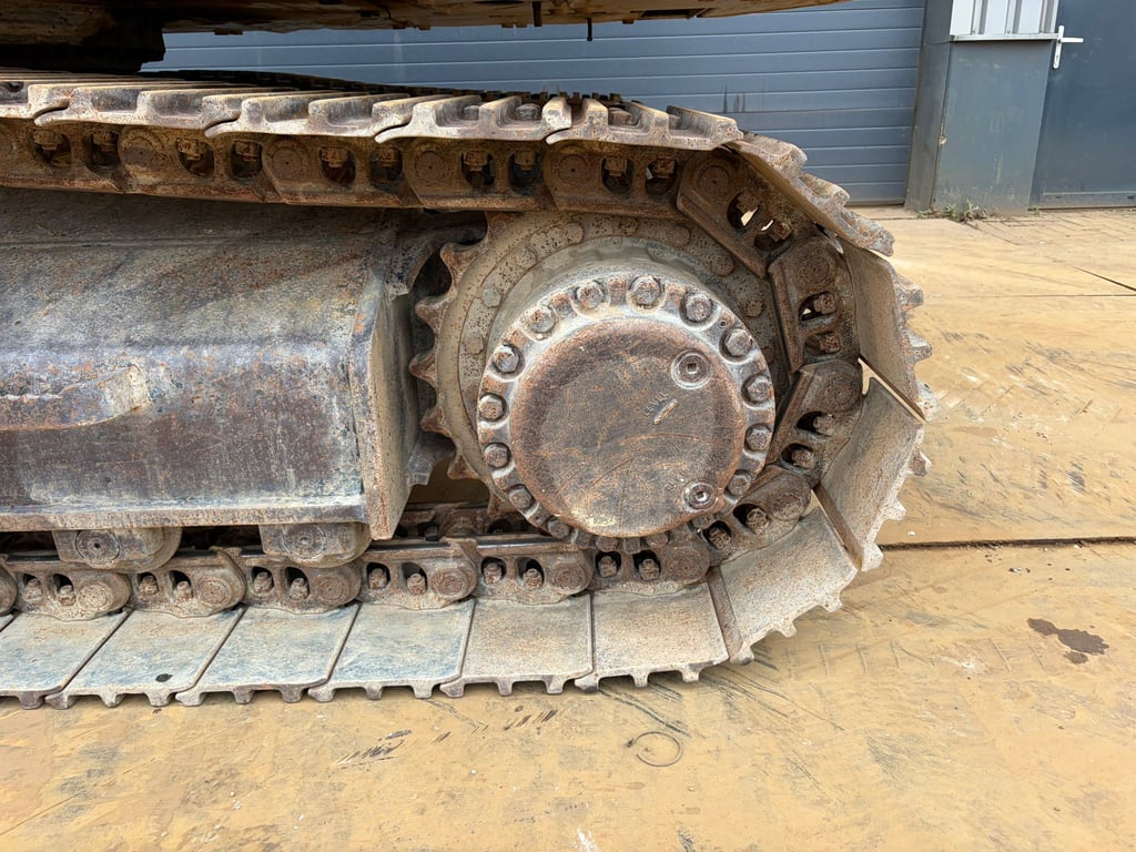 Caterpillar 329ELN 2015 00033762 329ELN 2015 1 image 13
