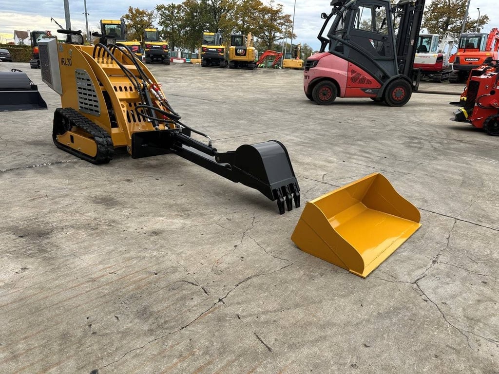 Skid Steer Loader IR IRL30 Petrol 2025 New with excavator arm 2025 IRL30 2025 0 image 3
