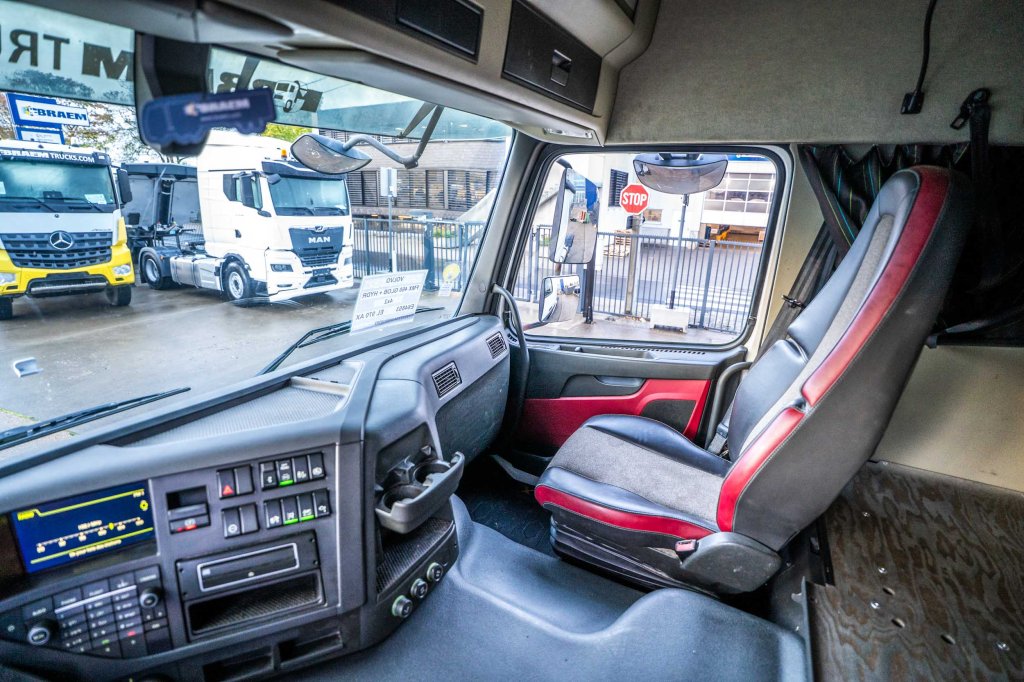 VOLVO FMX 460 GLOB + HYDR 2017 E64853 FMX 460 GLOB + HYDR 2017 1 image 12