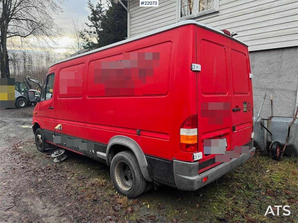 Mercedes-Benz Sprinter 416 with Leistikow flushing unit 2002 22073 Sprinter 416 with Leistikow flushing unit 2002 1 Closed...