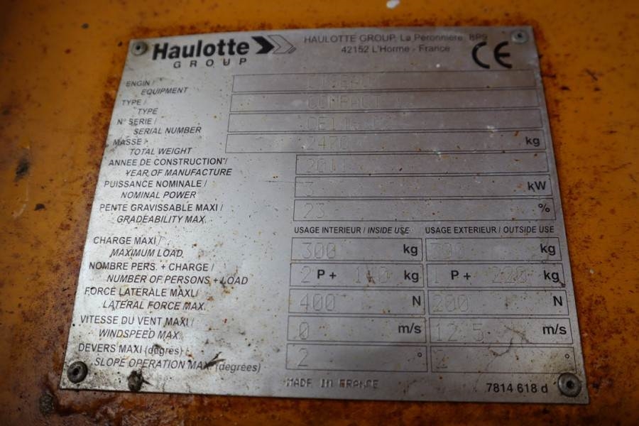 Haulotte Compact 12 Electric, 12m Working Height, 300kg Cap 2011 HAULOTTE - Compact 12 - 63260 Compact 12 Electric, 12m Wo...