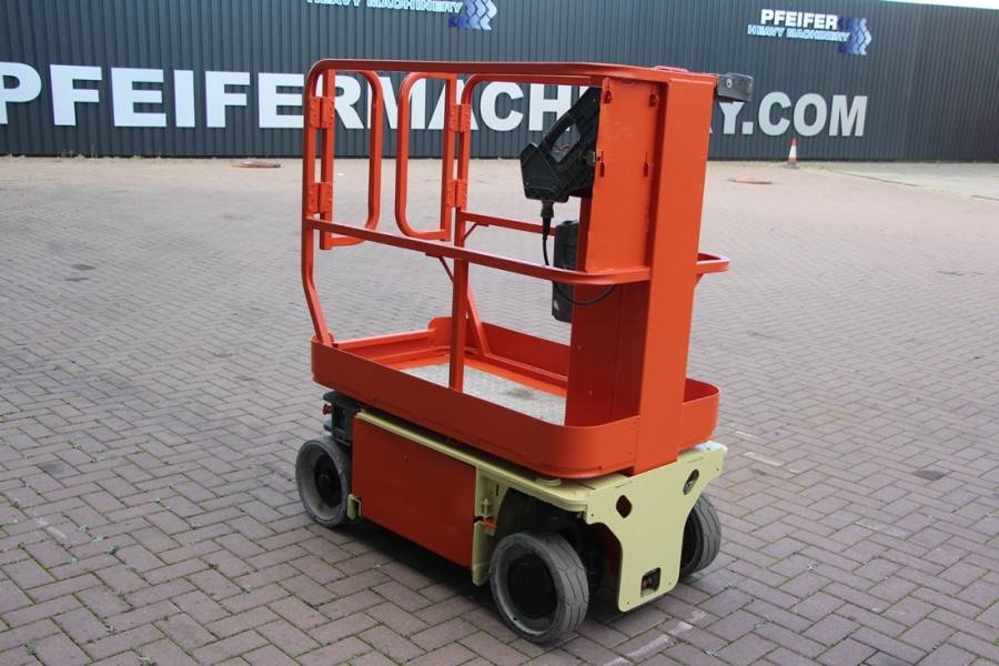JLG 1230 ES Electric, 5.6m Working height, Non Marking 2007 JLG - 1230 ES - 60214 1230 ES Electric, 5.6m Working height, N...
