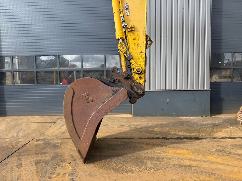 Komatsu PC240LC-10 2015 00033618 PC240LC-10 2015 1 image 8