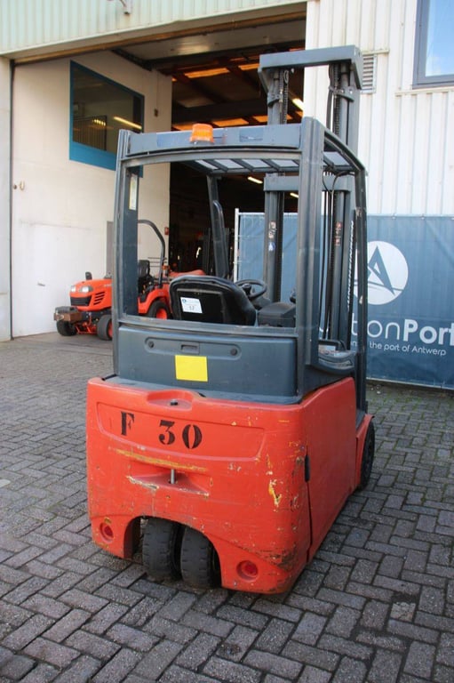 Forklift Jungheinrich EFG216 Electric 1600kg 4.5m EFG216 1 Forklift image 5