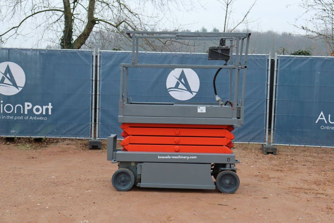 Scissor Lift Skyjack SJ3219 Electric 7.8m 2015 2015 SJ3219 2015 1 Scissor Lifts image 2