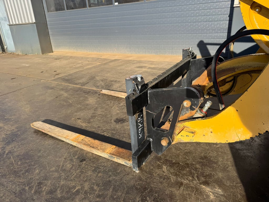 Caterpillar 908 2023 00033589 908 2023 1 image 9