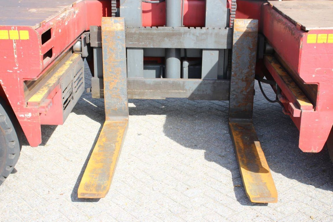 Side loader Kalmar DFQ50/14/40 Diesel 5000kg 4m DFQ50/14/40 1 Side loaders image 10