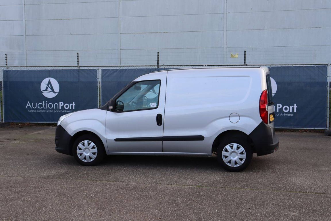 Opel Combo Diesel 2017 Van 2017 Opel Combo 2017 1 image 3