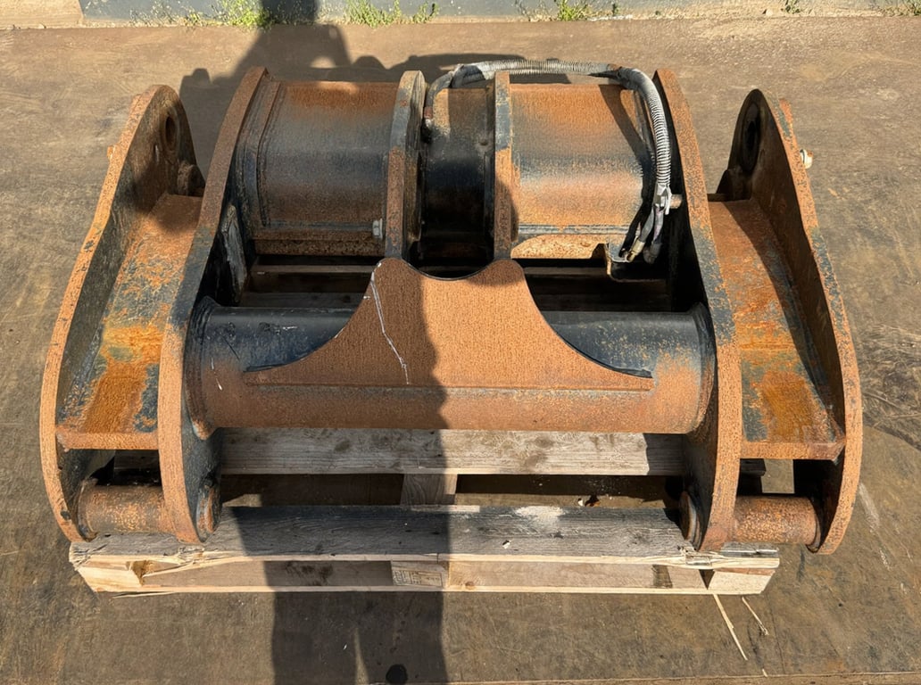 Caterpillar Cat Quick Coupler PW 70001777 Cat Quick Coupler PW 1 image 8
