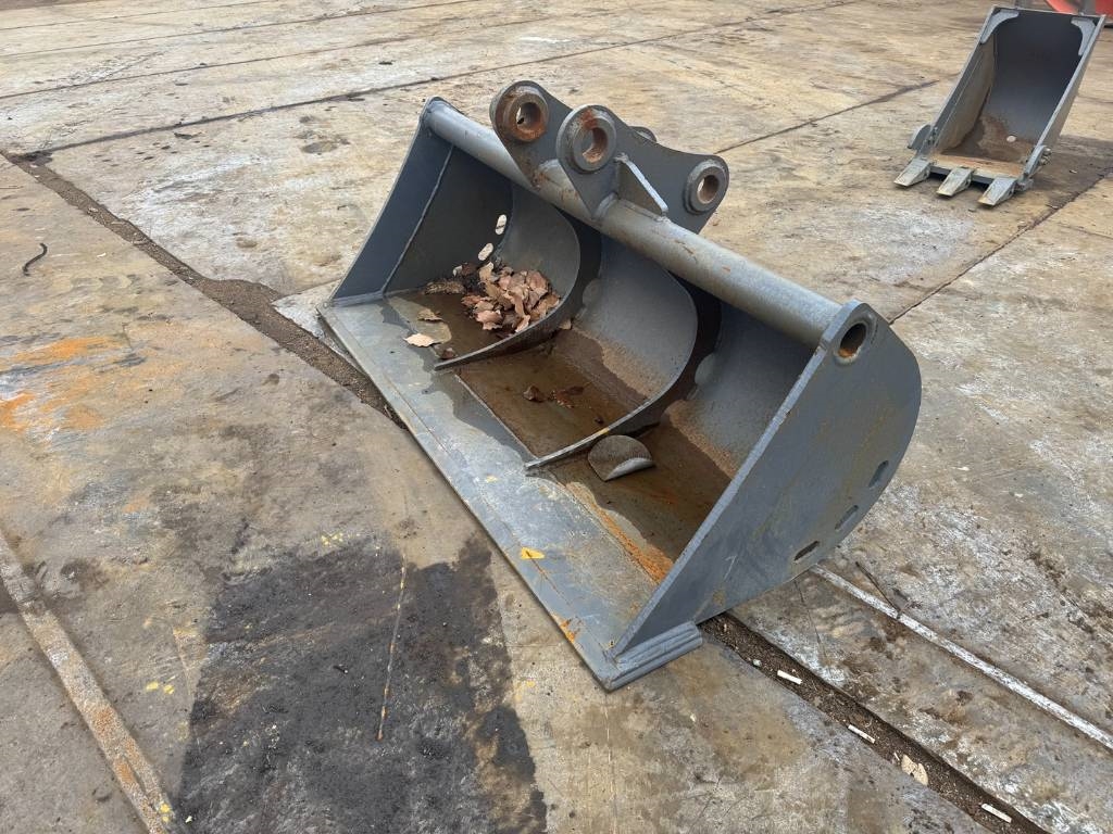 CAT 306 307 bucket 2025 5382 306 307 bucket 2025 1 image 4