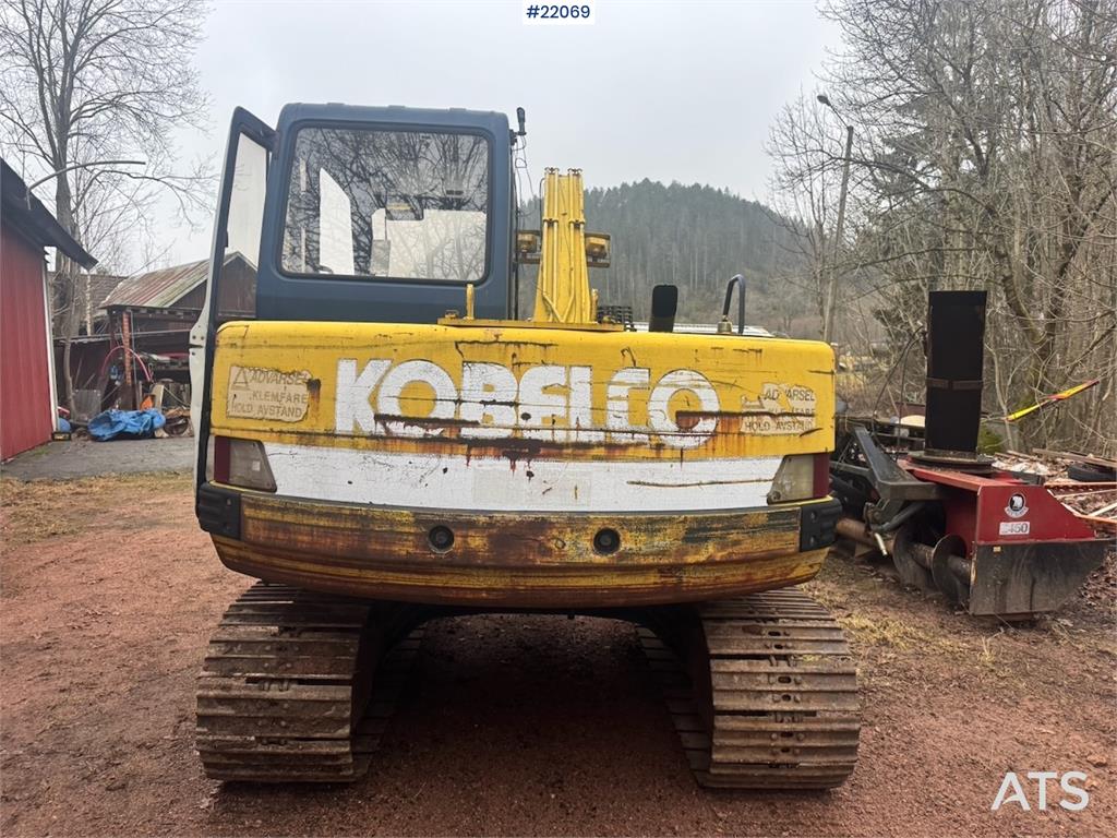 Kobelco SK60 crawler excavator with bucket 1991 22069 SK60 crawler excavator with bucket 1991 1 Crawler Excavators image 20