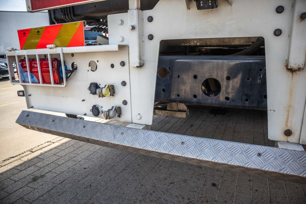 MAN TGS 35.420 BL-8x4-4+HIAB 188 E-2 2018 E62522 TGS 35.420 BL-8x4-4+HIAB 188 E-2 2018 1 image 14
