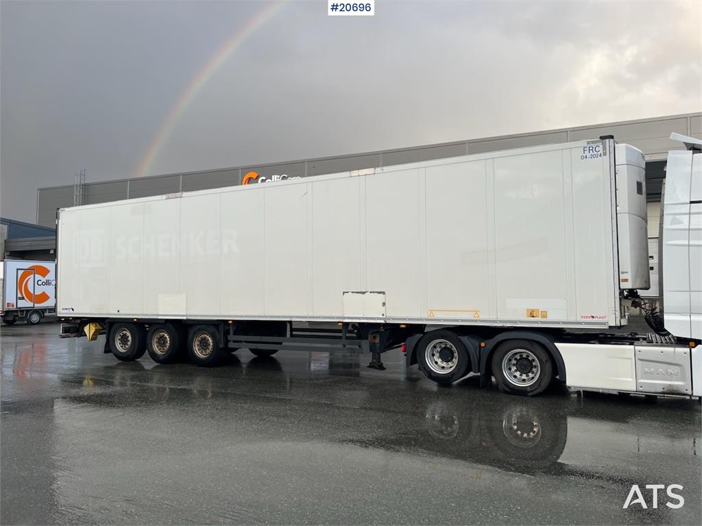 Schmitz thermo trailer w/ New FRC approval until 6/2028, b 2018 20696 Schmitz Cargobull thermo trailer w/ New FRC approval...