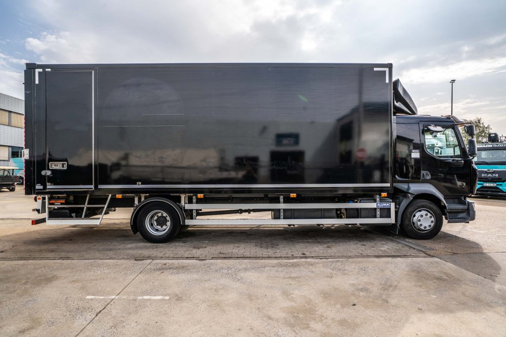 RENAULT D 16 250- 36000 KM +DHOLLANDIA 2T. 2021 E63892 Renault D 16 250- 36000 KM +DHOLLANDIA 2T. 2021 1 image 3