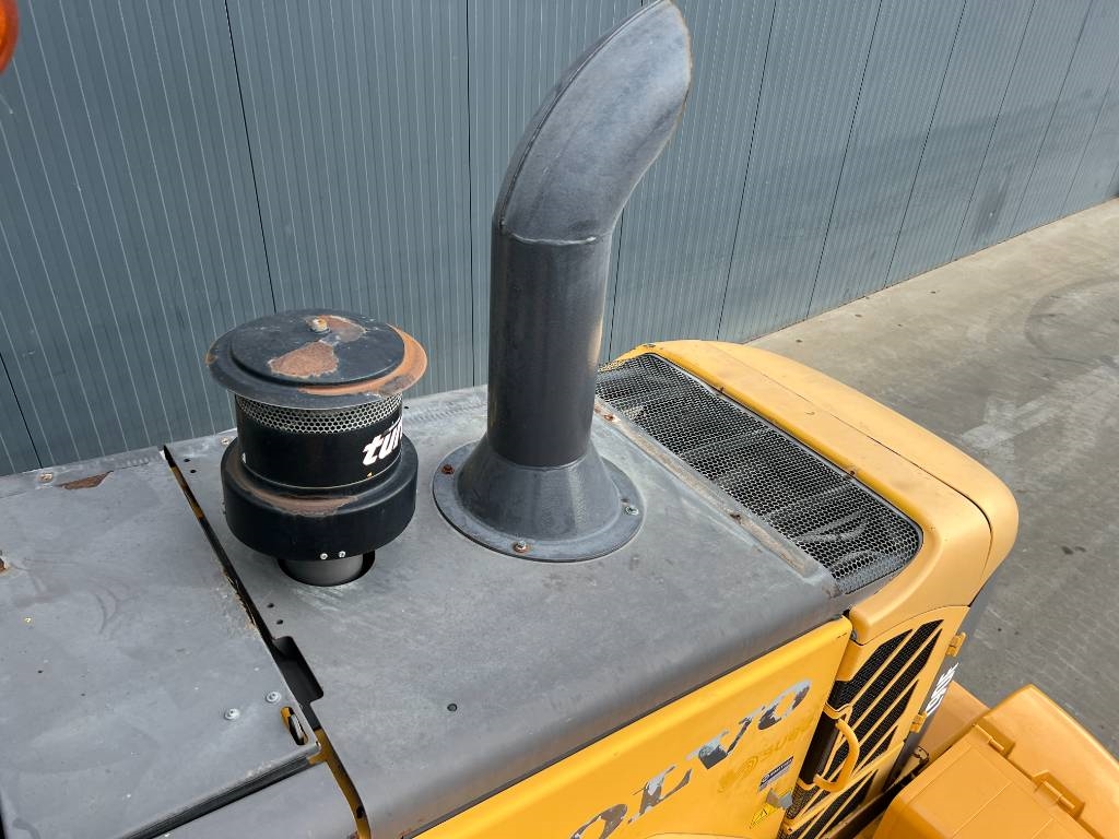 Volvo L90F 2011 208583 L90F 2011 1 Wheel Loaders image 6