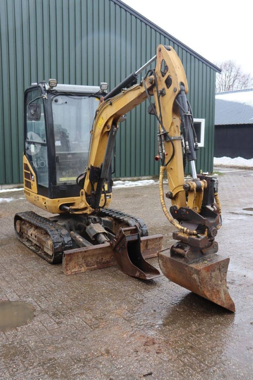 Mini excavator Caterpillar 302.4D Diesel 13kW 2016 2016 302.4D 2016 1 image 7
