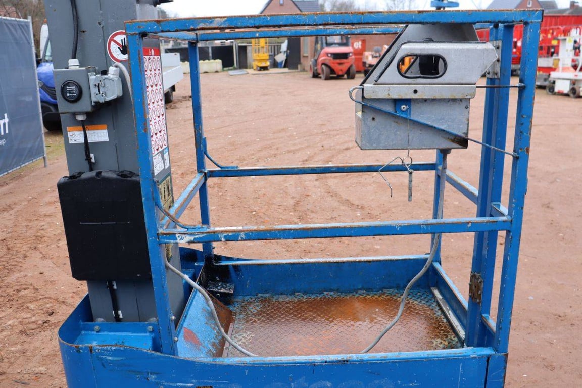 SkyJack SJ12 Electric Mast Lift 5.66m 2015 2015 SJ 12 2015 1 image 11