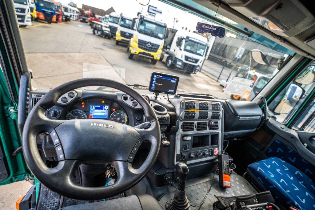 IVECO STRALIS 330 - MKG 151 HP A3 2012 E63899 STRALIS 330 - MKG 151 HP A3 2012 1 image 12