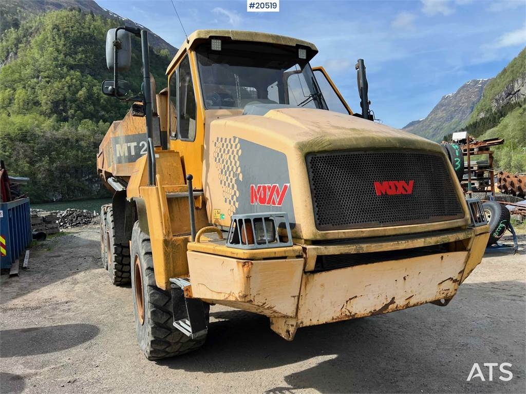 Moxy MT26 w/ white plates. WATCH VIDEO 2006 20519 MT26 w/ white plates. WATCH VIDEO 2006 1 image 12