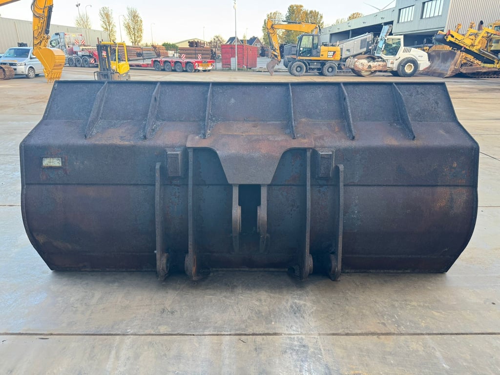 Verachtert Bucket CAT 966M 4.6 cb 2015 00033781 Verachtert Bucket CAT 966M 4.6 cb 2015 1 image 4