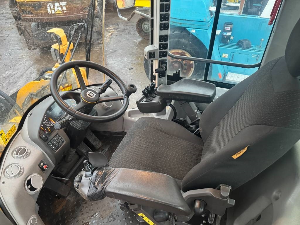 Volvo L 150 H 2017 5452 L 150 H 2017 1 Wheel Loaders image 15