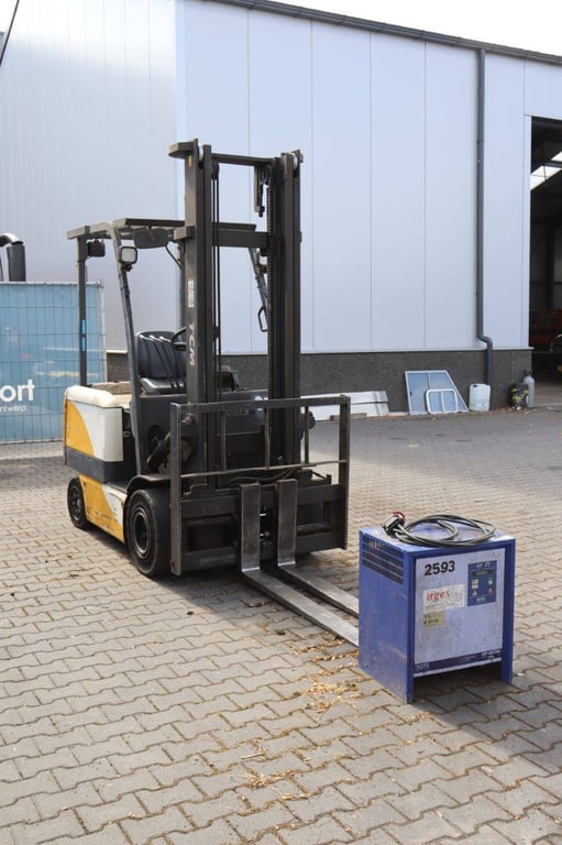 Forklift TCM FB25-6 Electric 2500kg 4.1m 2000 2000 FB25-6 2000 1 Forklift image 8
