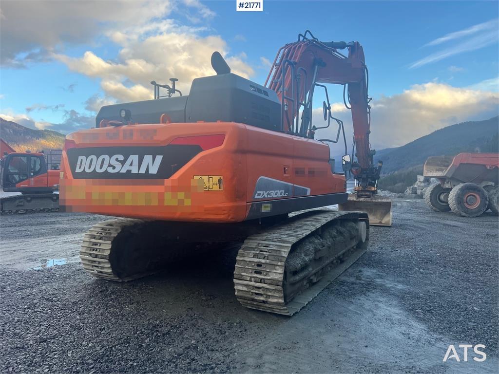 Doosan Dx300lc-5 Gravemaskin m/ rototilt og pusseskuffe 2017 21771 Dx300lc-5 Gravemaskin m/ rototilt og pusseskuffe 2017 1...