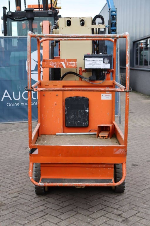 JLG TOUCAN 800 A 8m Electric Mast Lift 2010 2010 TOUCAN 800 A 2010 1 image 8