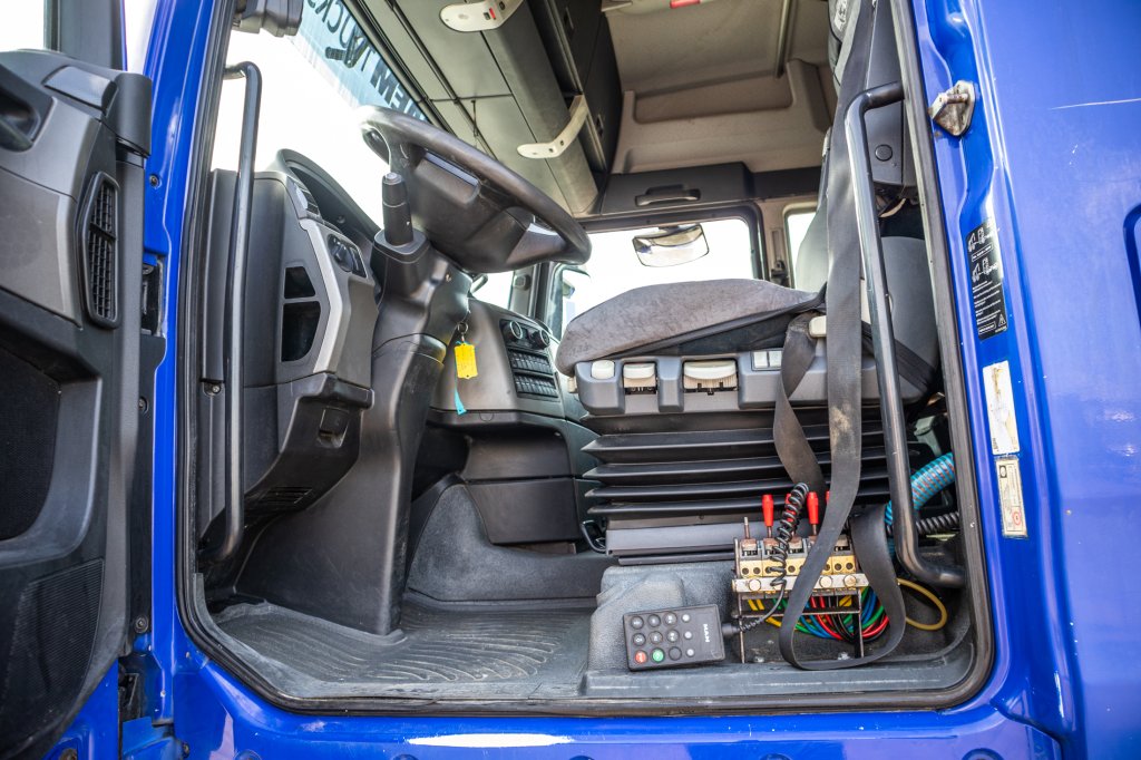 MAN TGX 25.440 LL - HIAB 122 PRO 2009 E59363 TGX 25.440 LL - HIAB 122 PRO 2009 1 image 9