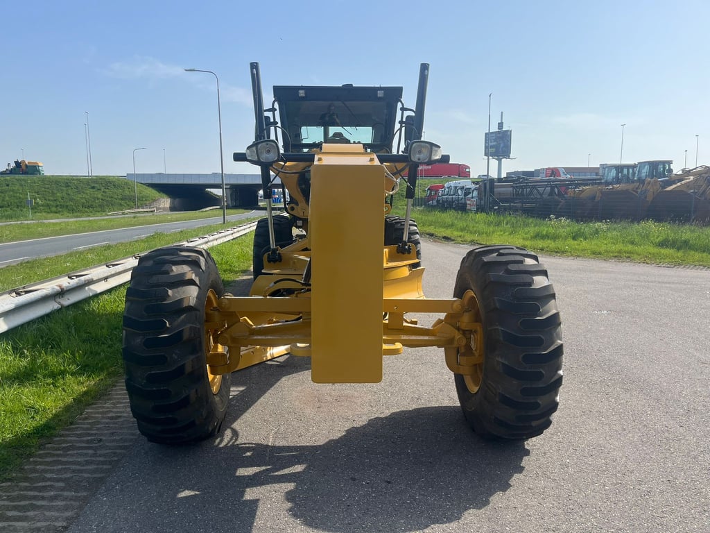 Caterpillar 140GC - Push block / Ripper / New Tires 2019 00032581 140GC - Push block / Ripper / New Tires 2019 1 image 8