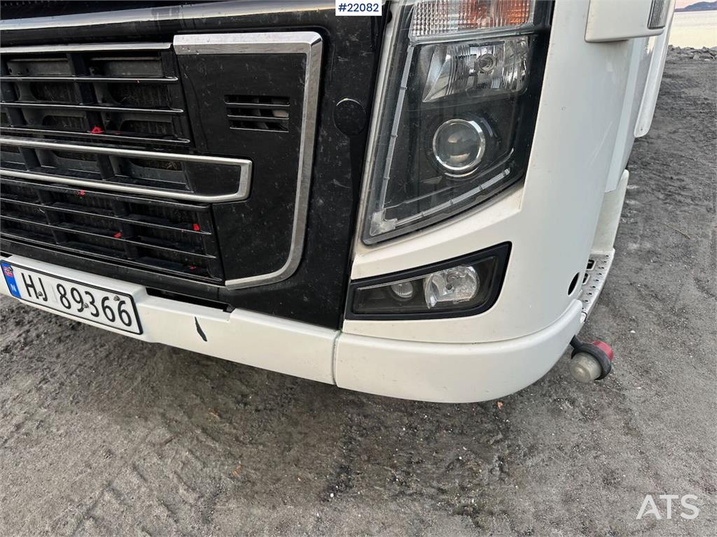 Volvo FH16 700 Tandem Box Truck with Lift and Onspot 2011 22082 FH16 700 Tandem Box Truck with Lift and Onspot 2011 1 imag...