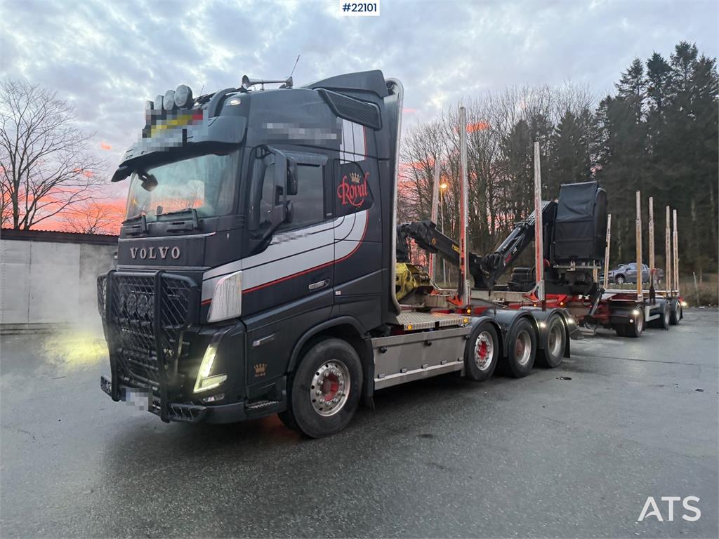 Volvo FH16 8x4 Globetrotter Royal timber truck w/Loglift 2023 22101 FH16 8x4 Globetrotter Royal timber truck w/Loglift 202...