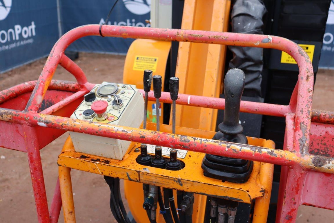 Mast lift ATN PIAF 880R Electric 8.8m 2015 2015 ATN PIAF 880R 2015 1 image 14