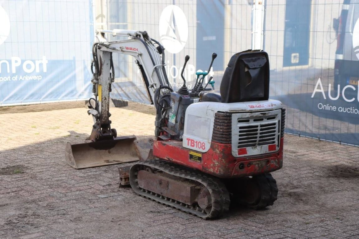 Mini excavator Takeuchi TB108 Diesel 2006 2006 TB108 2006 1 image 4