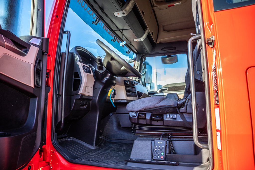 MAN TGX 18.500 XLX LLS 2017 E61666 TGX 18.500 XLX LLS 2017 1 image 8