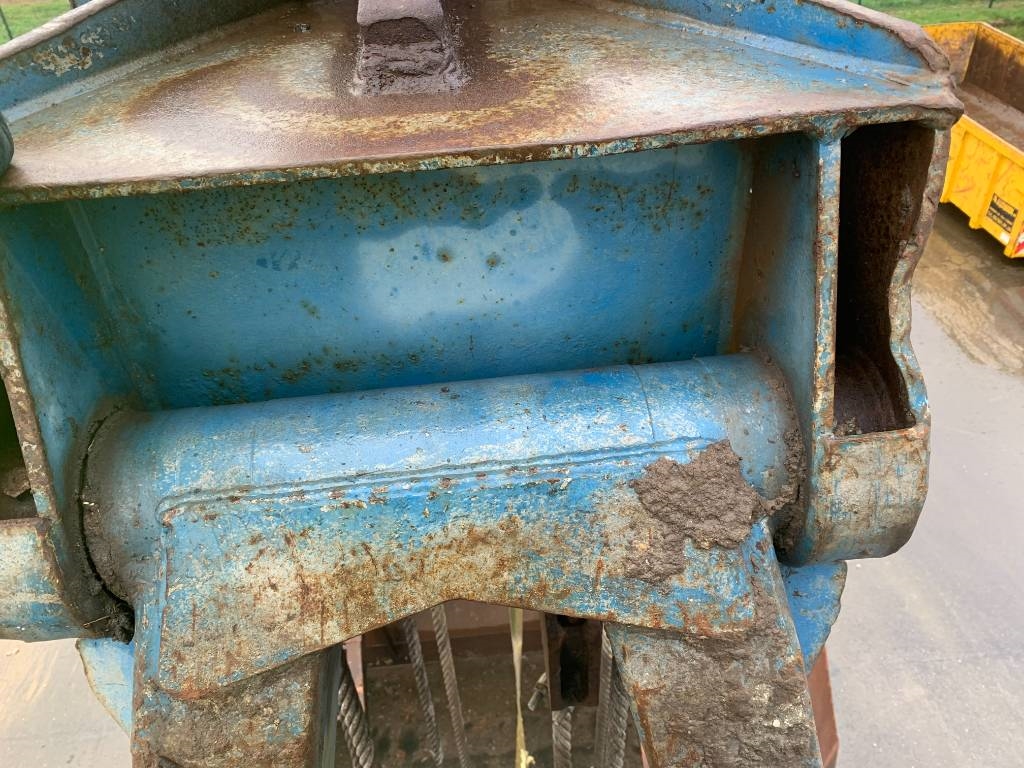 Verstegen 11M³ Clamshell Grab A00120 Verstegen 11M³ Clamshell Grab 1 image 3