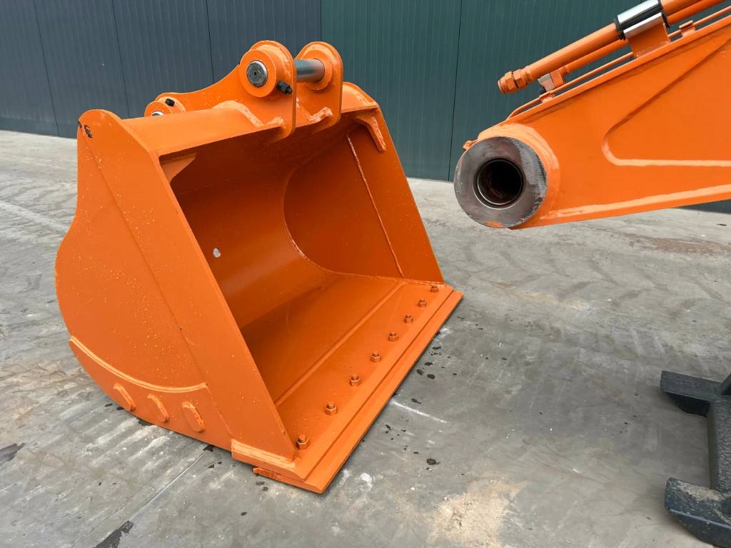 Hitachi ZX220 18m Set Long Reach Equipment 2025 904877 ZX220 18m Set Long Reach Equipment 2025 0 image 4