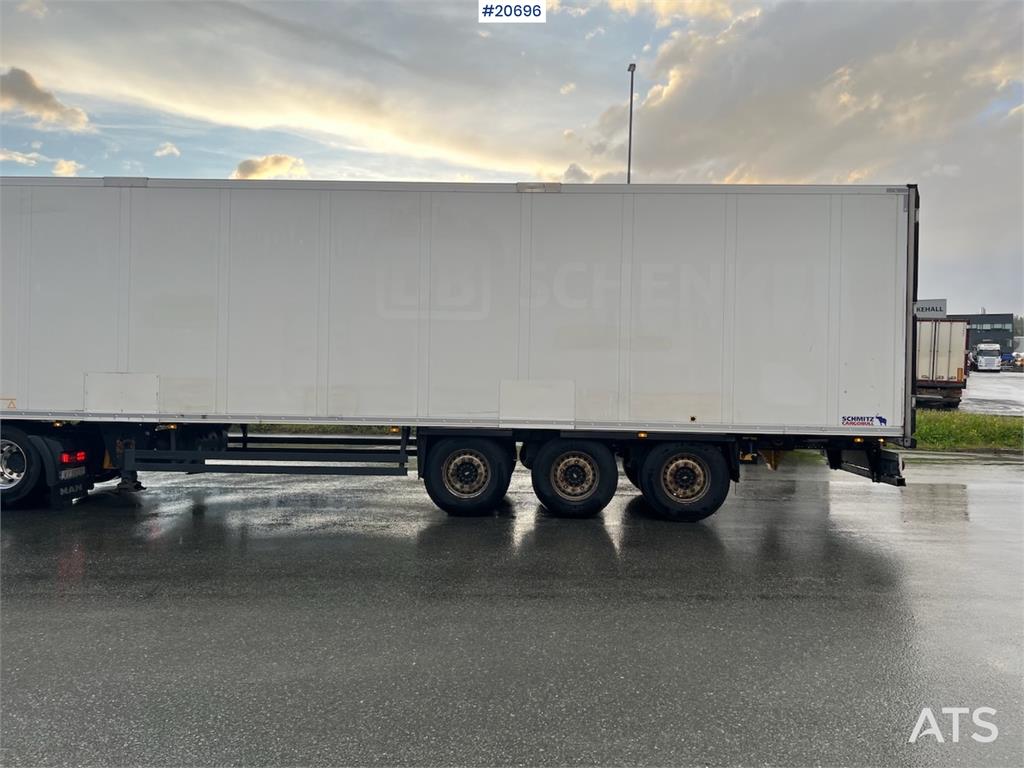Schmitz thermo trailer w/ New FRC approval until 6/2028, b 2018 20696 Schmitz Cargobull thermo trailer w/ New FRC approval...