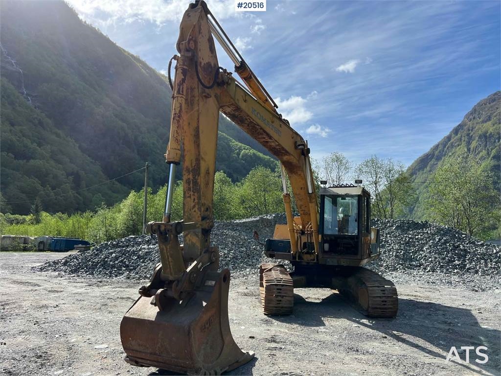 Komatsu PC200-3 Excavator W/ Toothed Bucket. WATCH VIDEO 1998 20516 PC200-3 Excavator W/ Toothed Bucket. WATCH VIDEO 1998 ...
