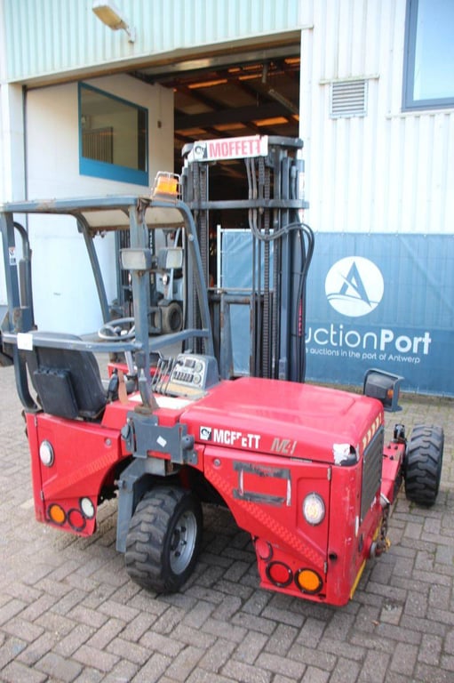 Moffett M4 20.4 Diesel 2000kg Truck-Mounted Forklift 2011 2011 M4 20.4 2011 1 image 5
