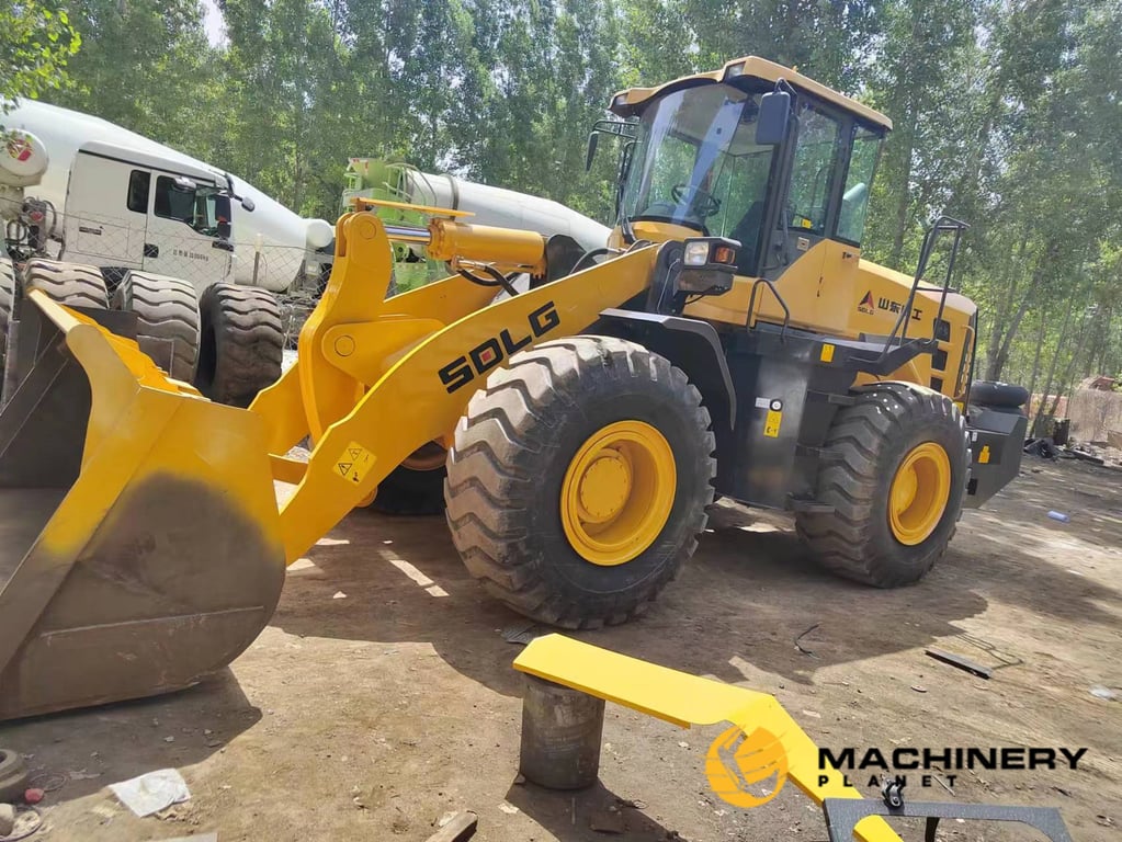 SDLG L956F Loader Used Good Condition For Sale L956F 2022 1 Wheel Loaders image 5