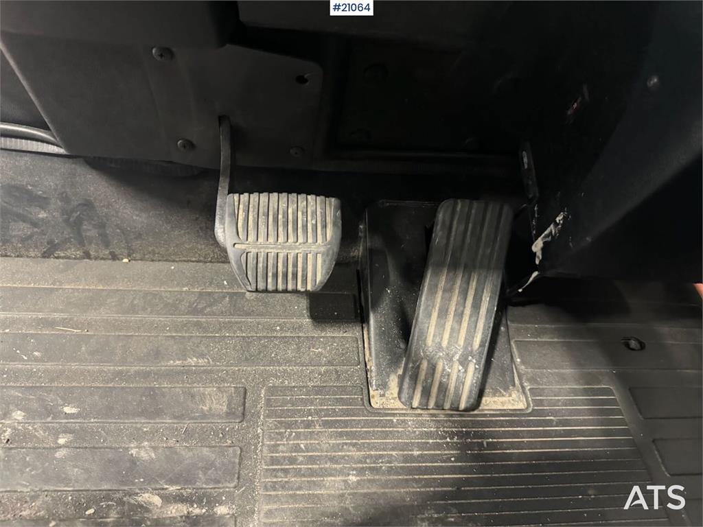 Toyota 7FBMF30 Counterbalance Forklift 2012 21064 7FBMF30 Counterbalance Forklift 2012 1 Forklift image 14