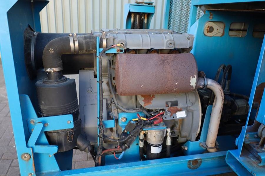 Genie GS4390 Diesel, 4x4 Drive, 15m Working Height, 680k 2012 GENIE - GS4390 - 63308 GS4390 Diesel, 4x4 Drive, 15m Working...