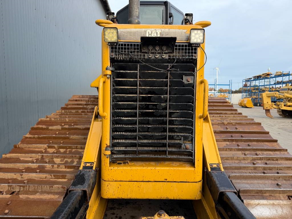CAT D6N LGP 2013 208148 D6N LGP 2013 1 Dozers image 11