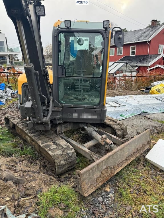 Volvo ECR58D Tracked Excavator with Tilt and Bucket 2018 21745 ECR58D Tracked Excavator with Tilt and Bucket 2018 1 Crawle...